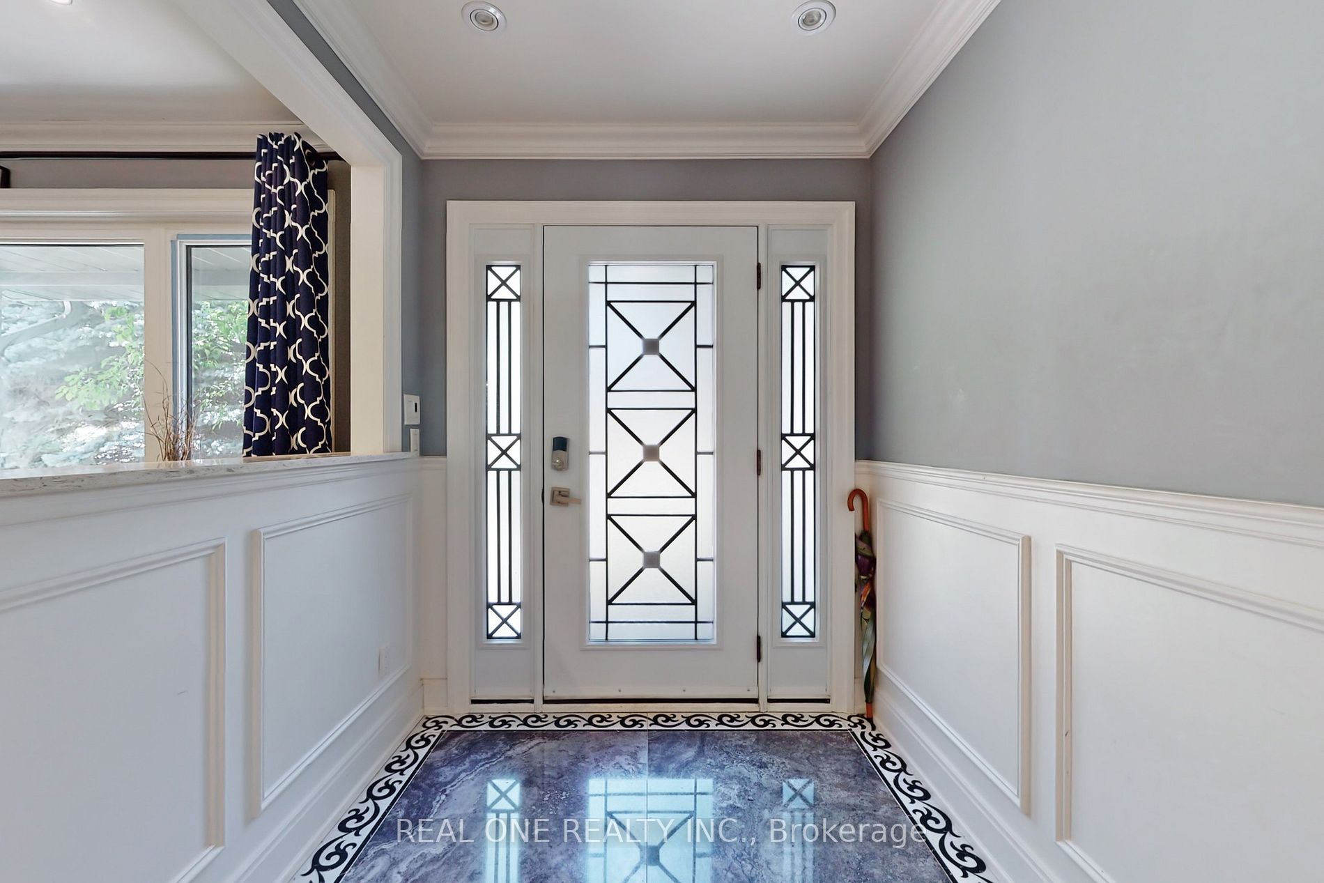 71 Chant Cres