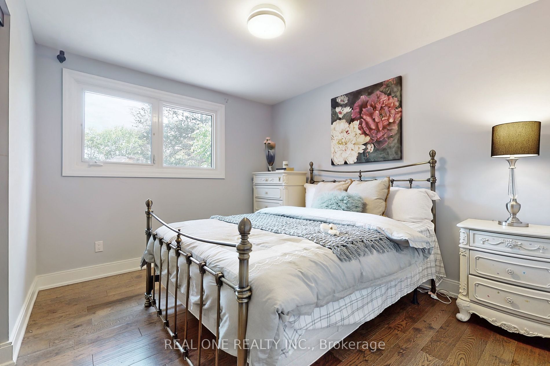 71 Chant Cres