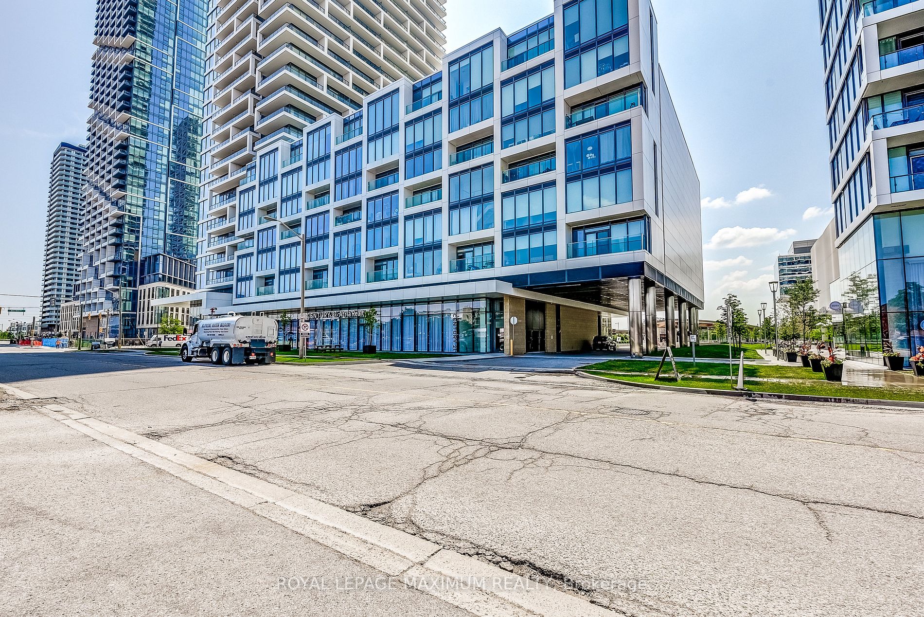 950 Portage Pkwy, #4115