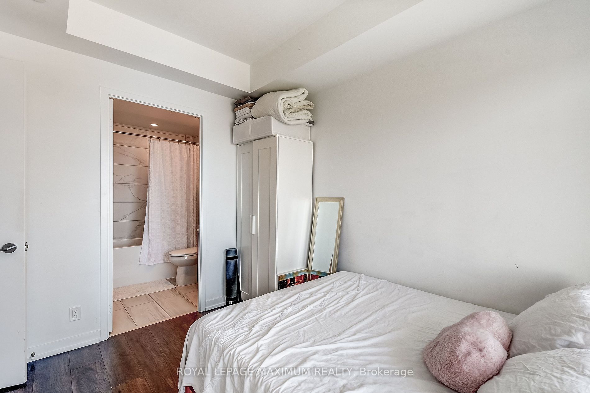 950 Portage Pkwy, #4115