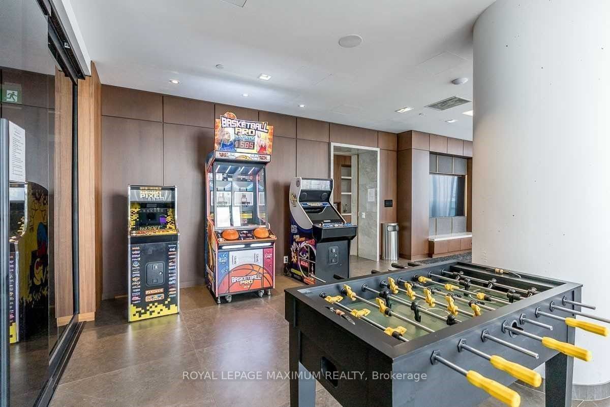 950 Portage Pkwy, #4115