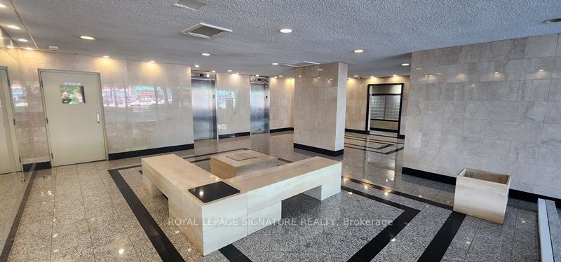 1 Royal Orchard Blvd, #1409