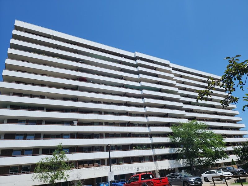 1 Royal Orchard Blvd, #1409
