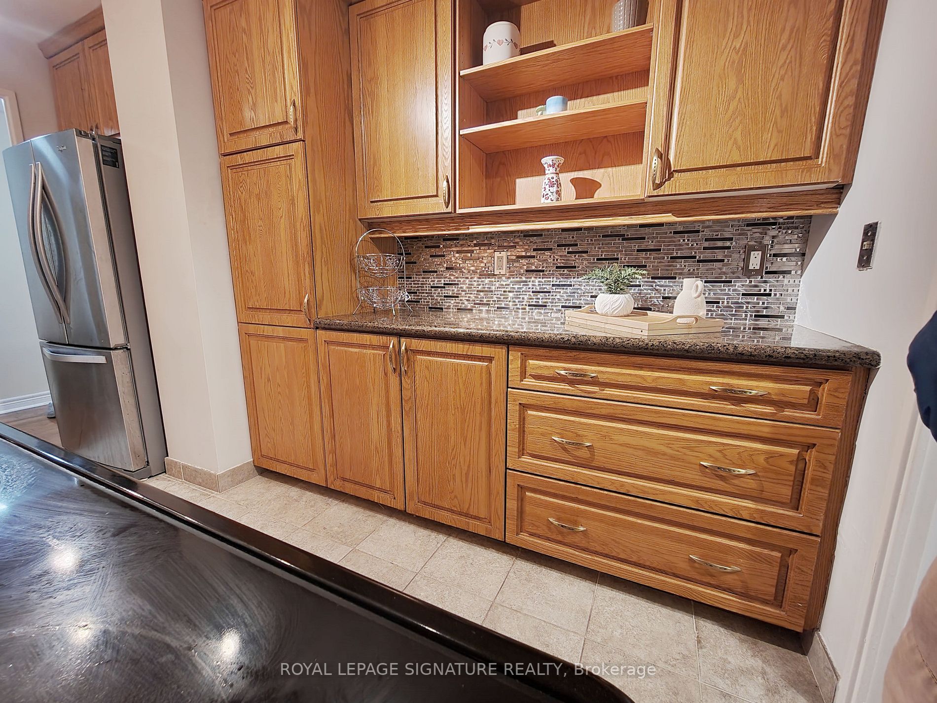 1 Royal Orchard Blvd, #1409