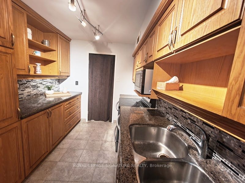1 Royal Orchard Blvd, #1409