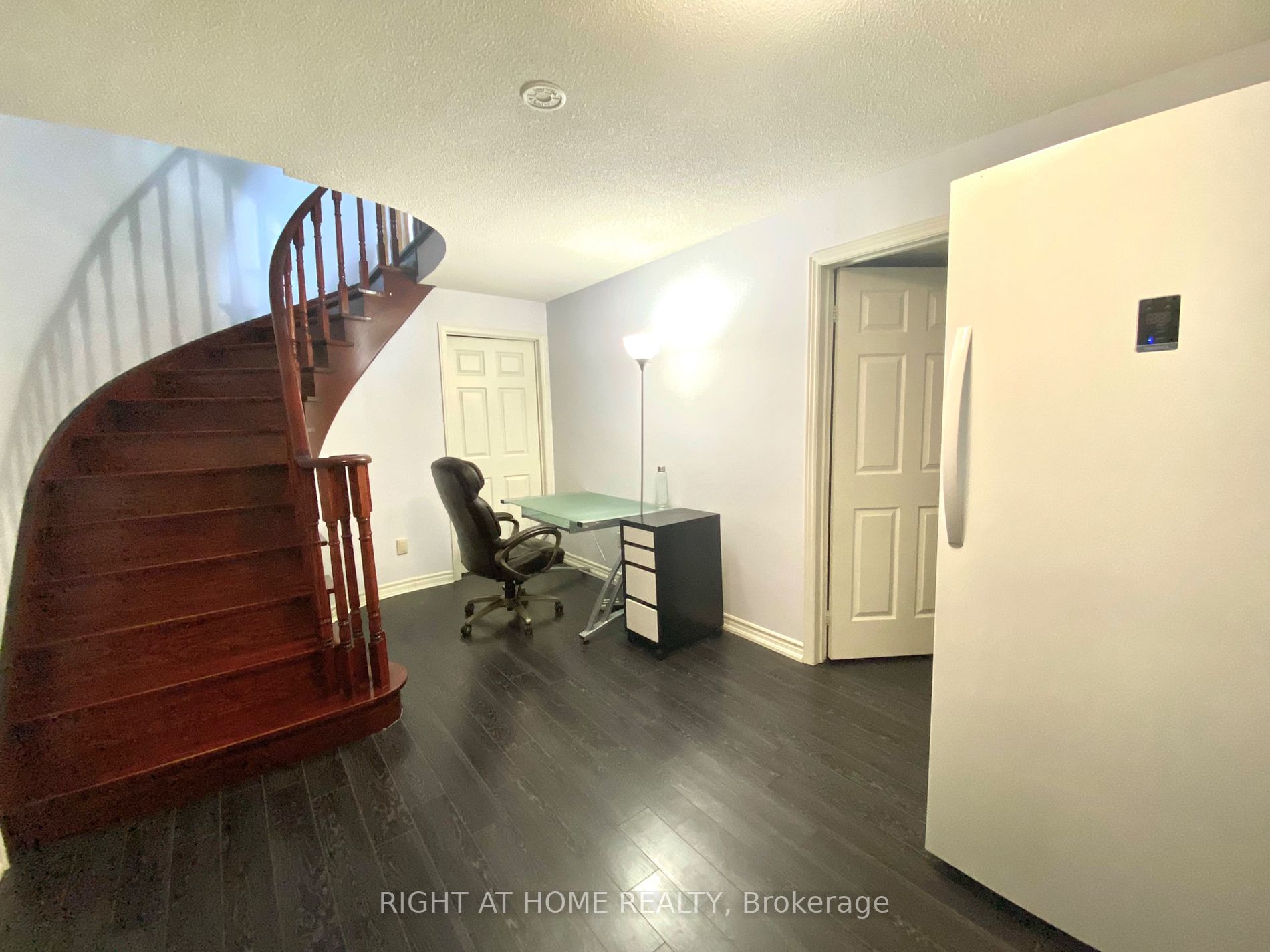 90 Nimbus Place