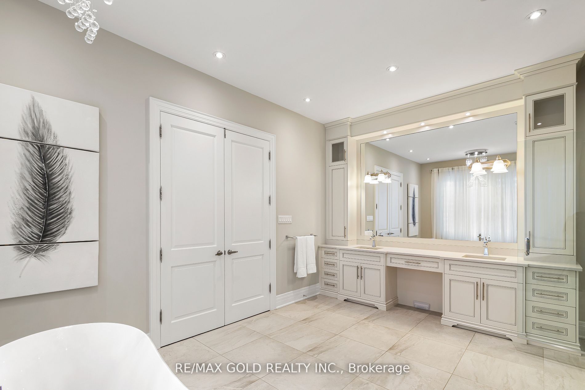 1 Mary Natasha Crt