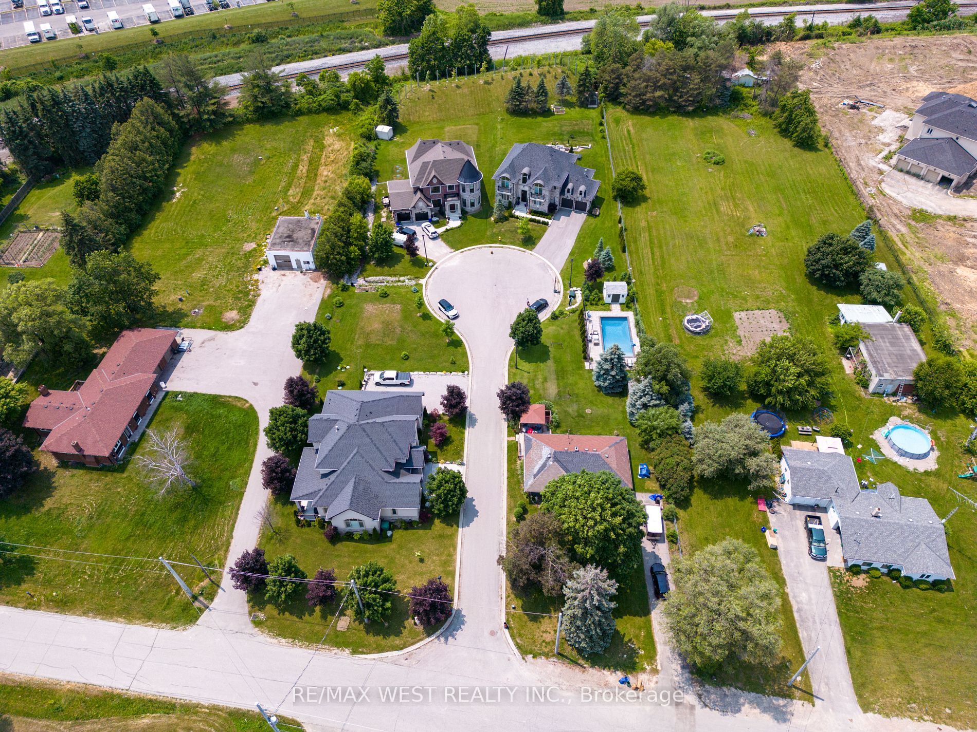 Listing N6648238 - Large Photo # 2