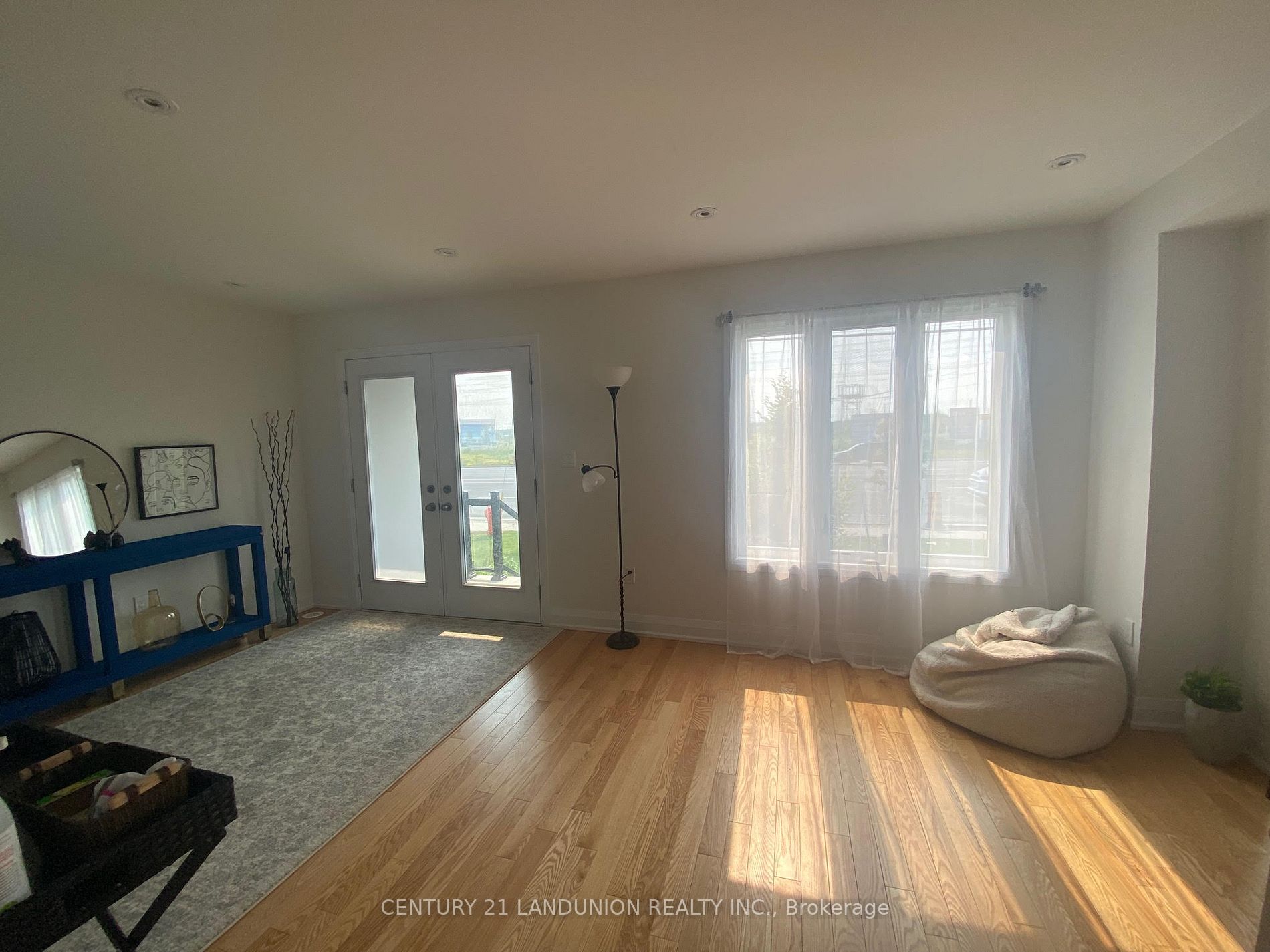 174 Moneypenny Place