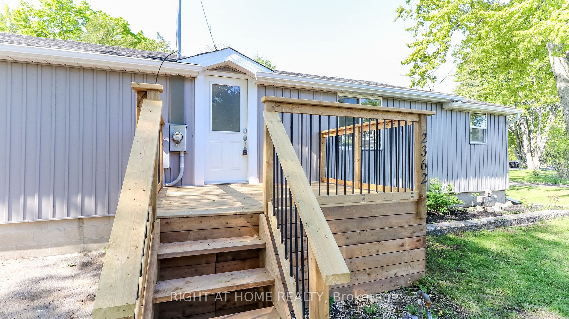 2362 Goodfellow Ave
