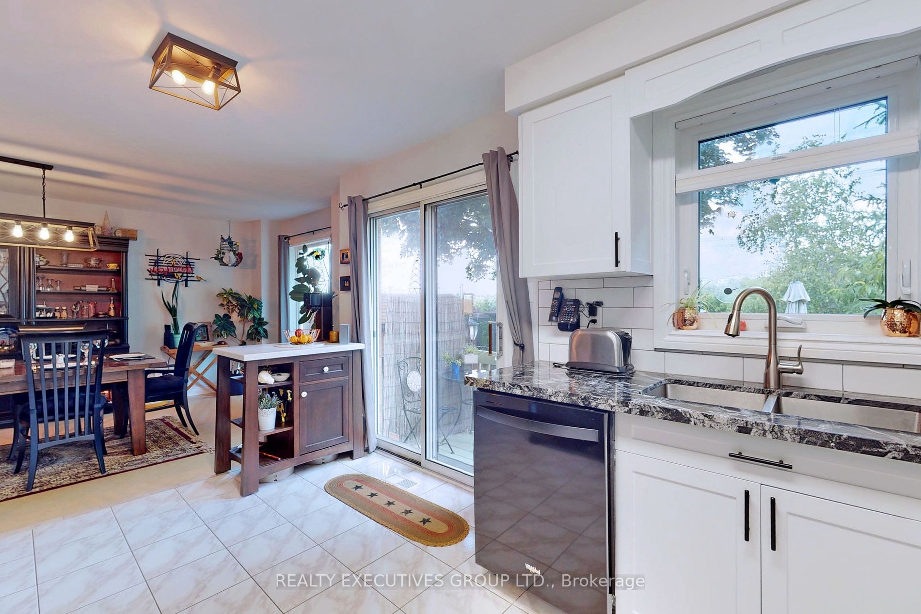110 Hammerstone Cres