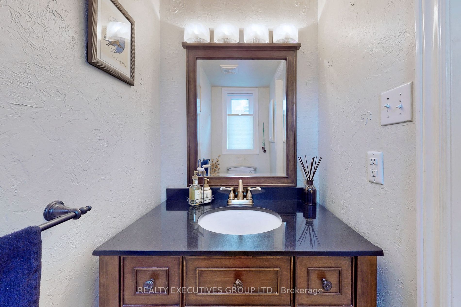110 Hammerstone Cres