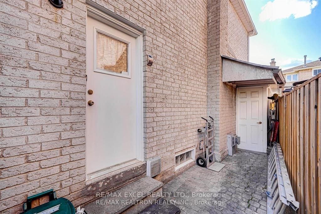 70 Weldrick Rd E, #Bsmt