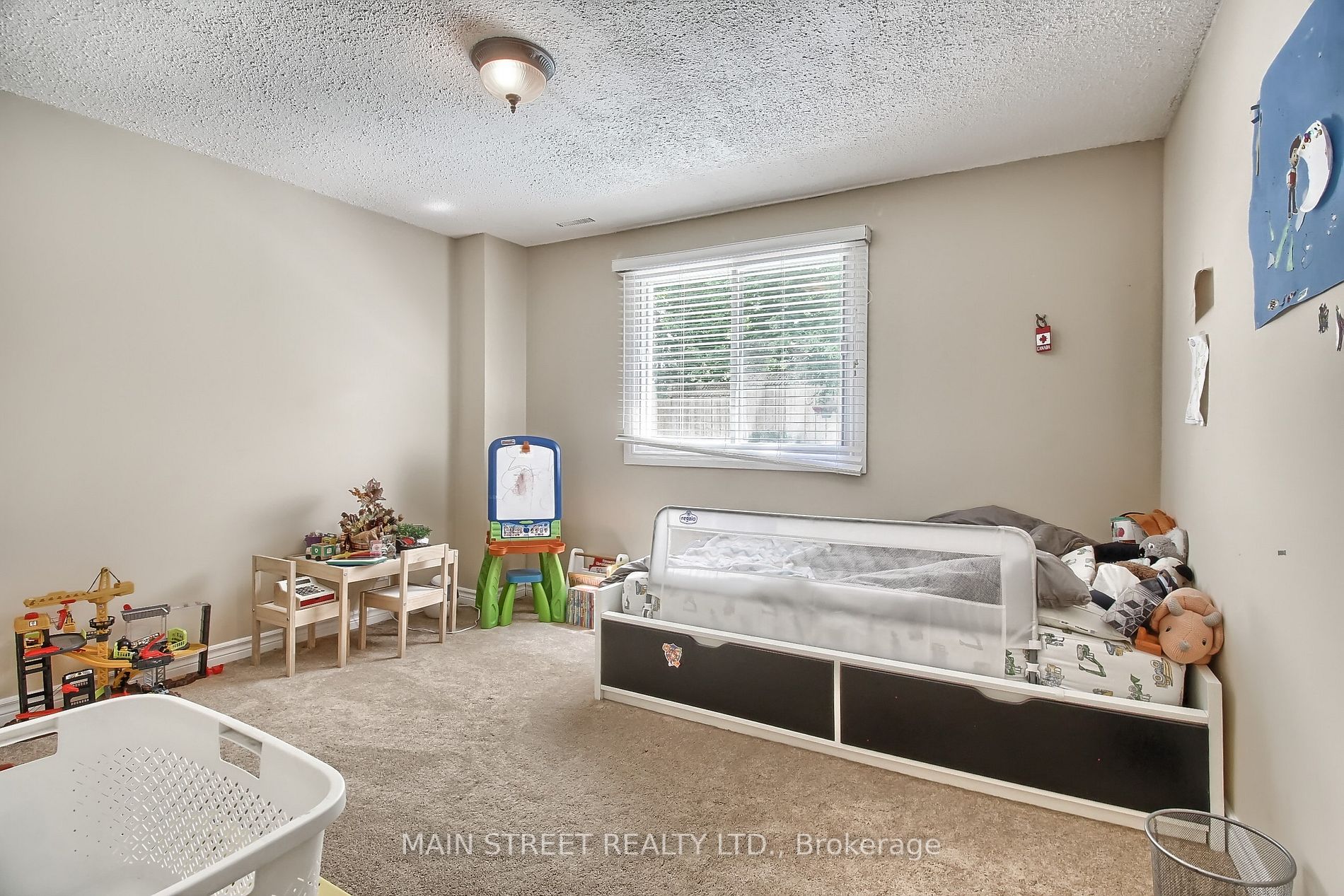 64 Cardinal Cres