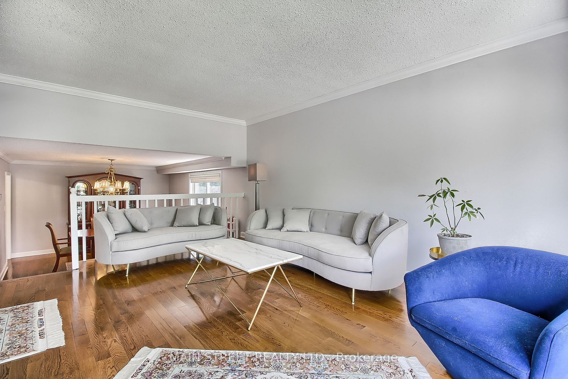 64 Cardinal Cres