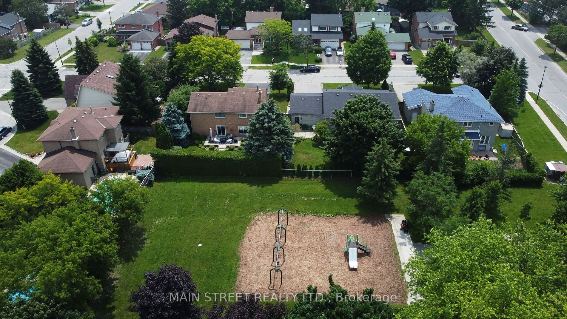 64 Cardinal Cres