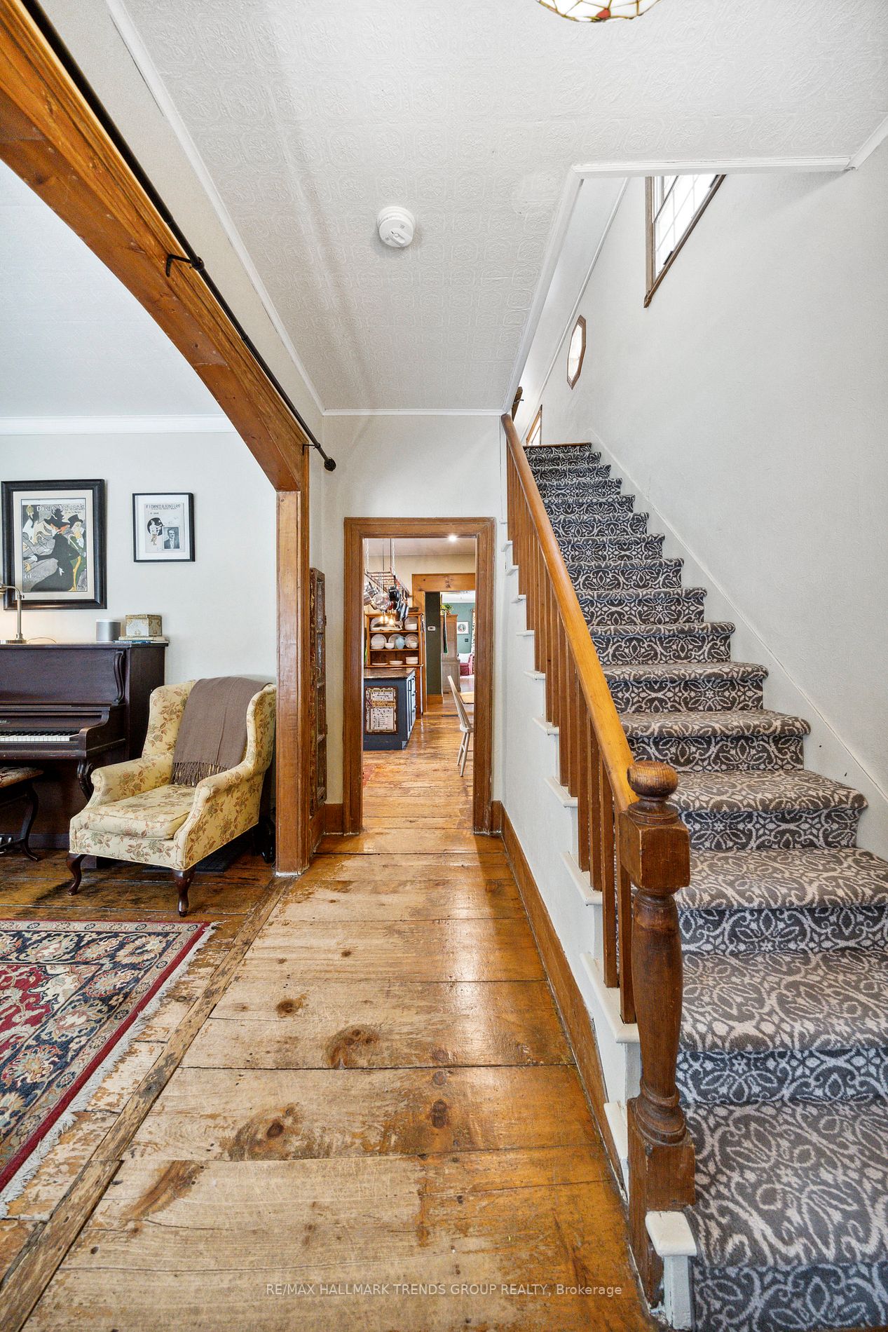352 Kettleby Rd