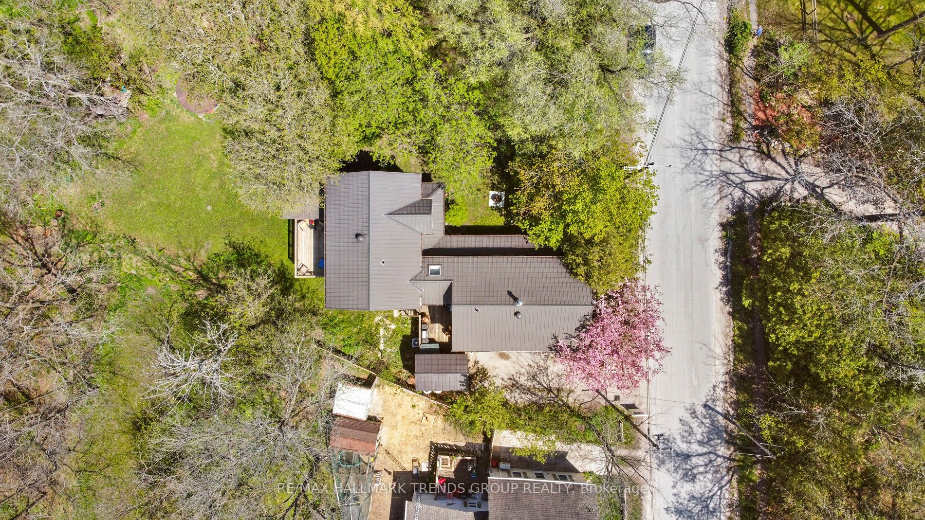 352 Kettleby Rd