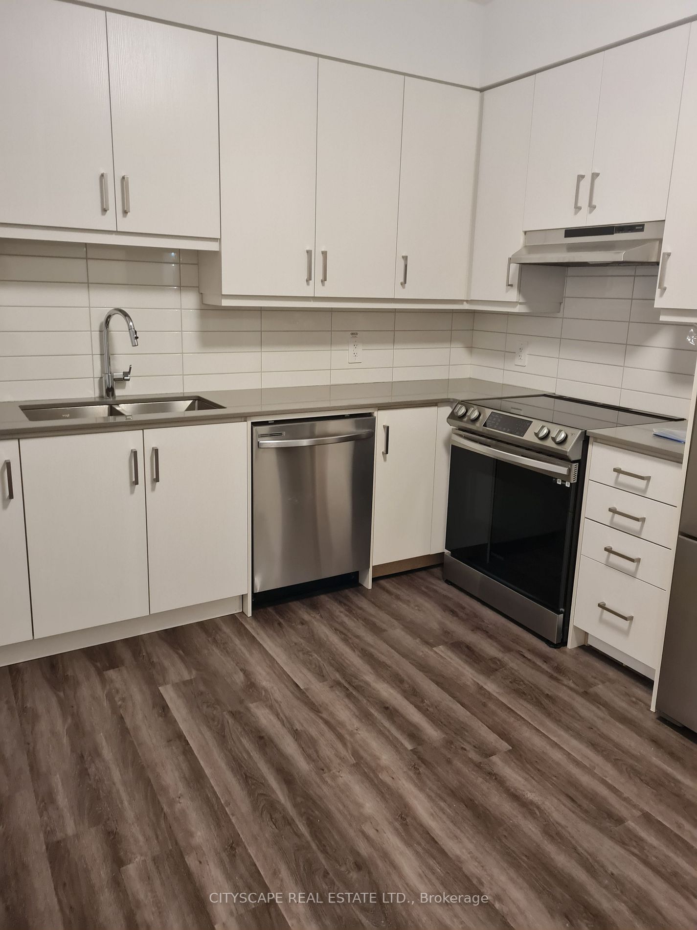 11 Honeycrisp Cres, #23
