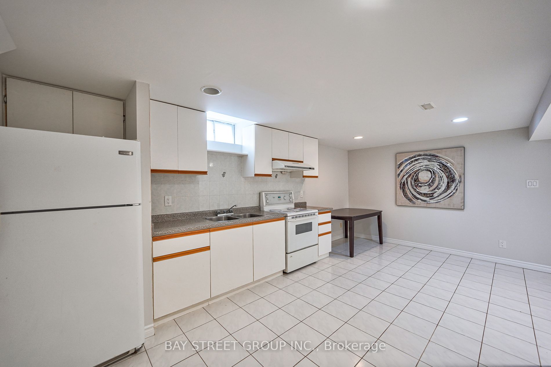 51 Manston Cres