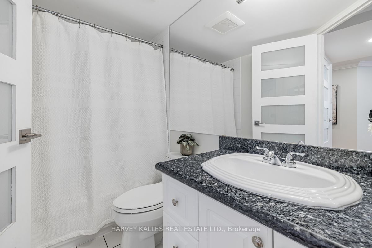 7460 Bathurst St, #903