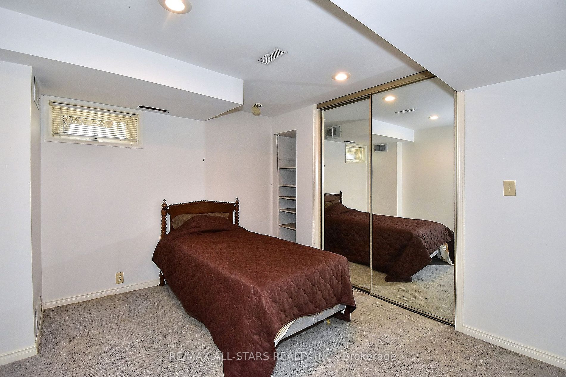 24 Dalecroft Circle
