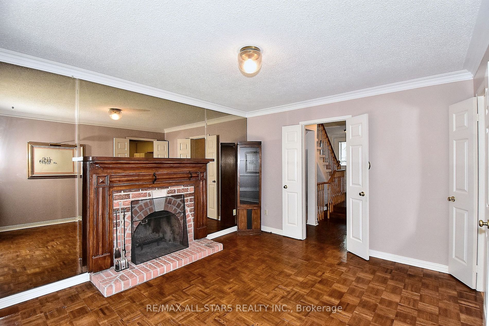 24 Dalecroft Circle