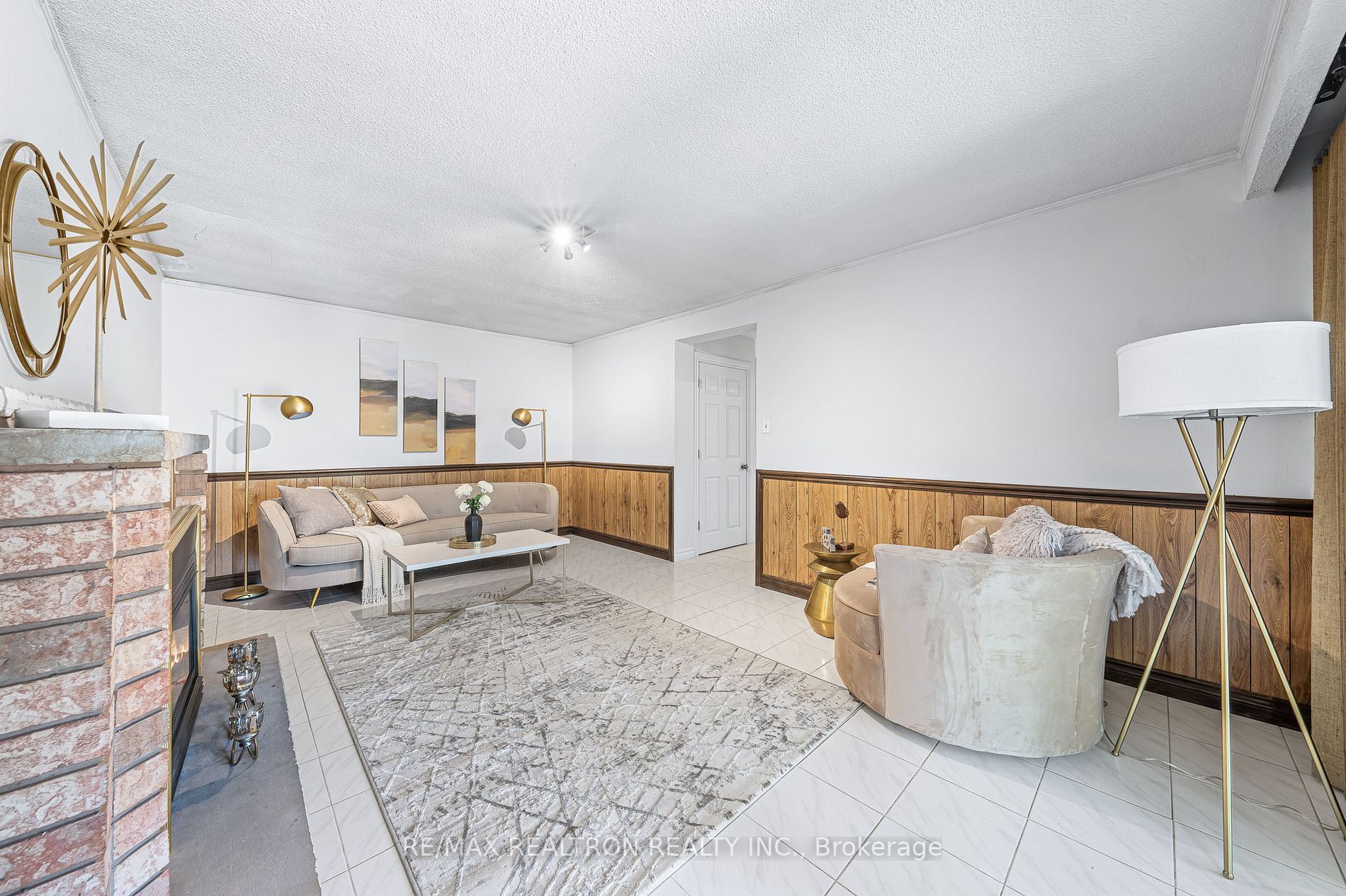 179 Oxford St