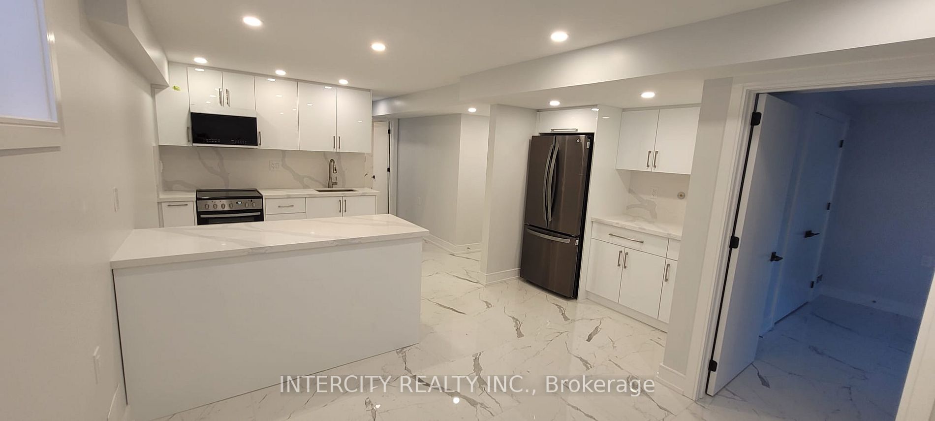 162 Mactier Dr, #Lower