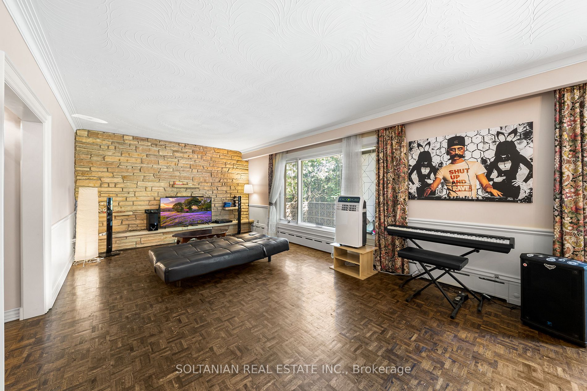 45 Thornheights Rd