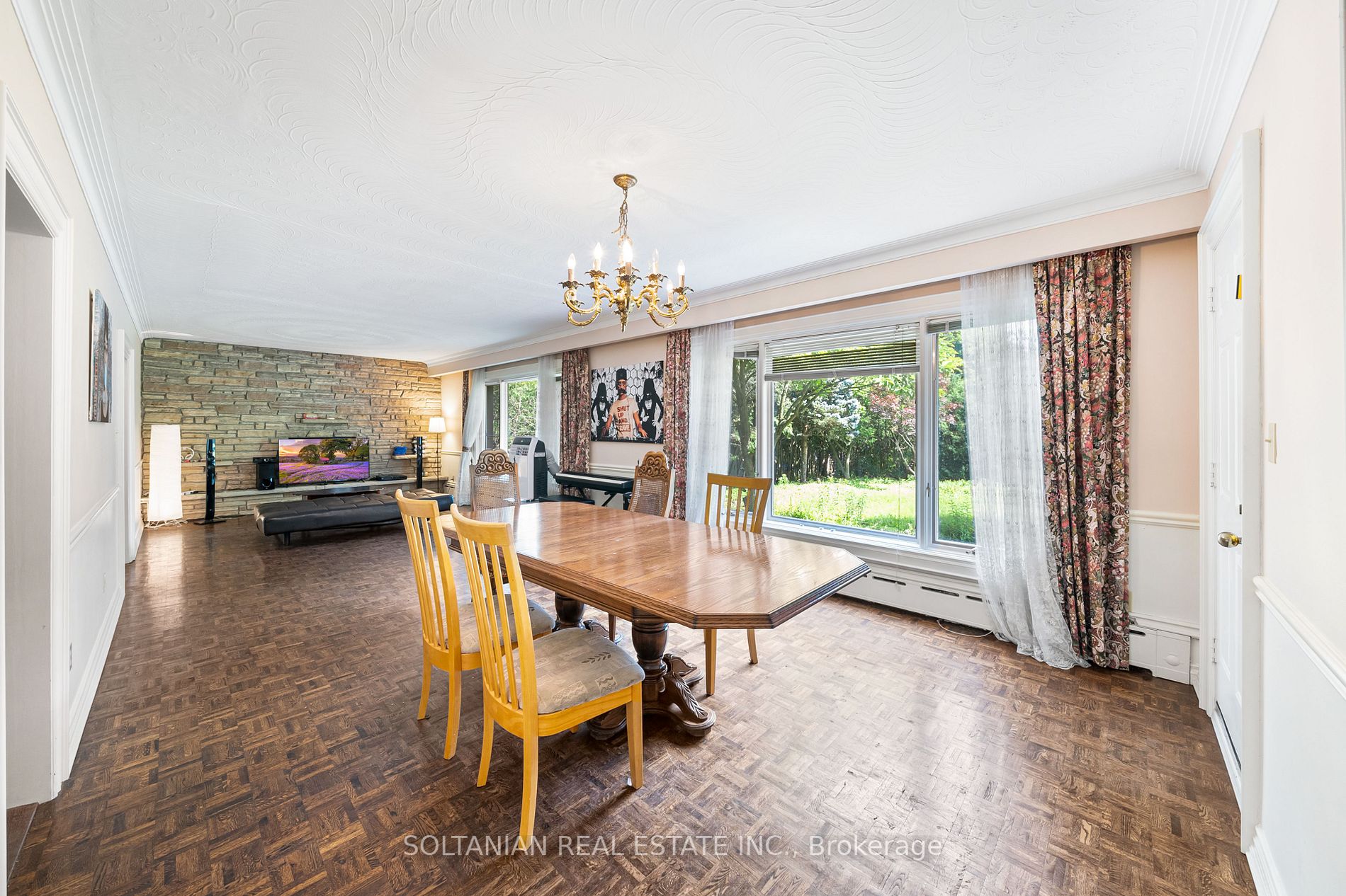 45 Thornheights Rd