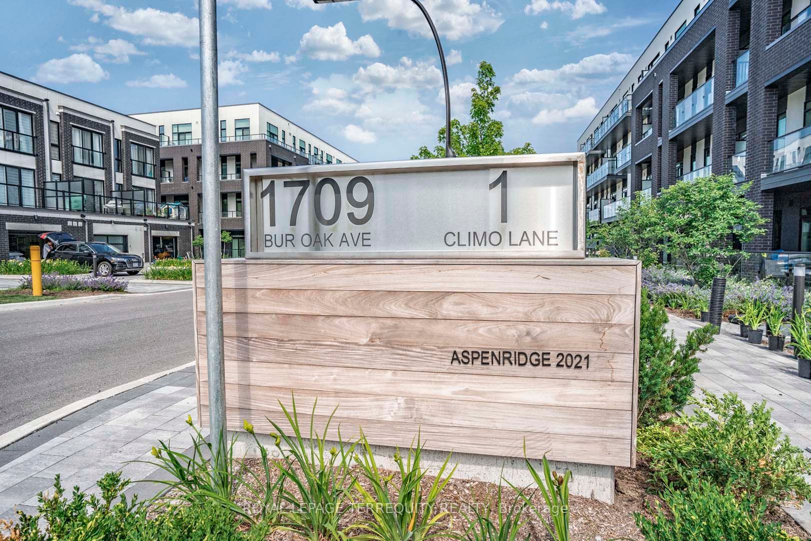 1709 Bur Oak Ave, #205