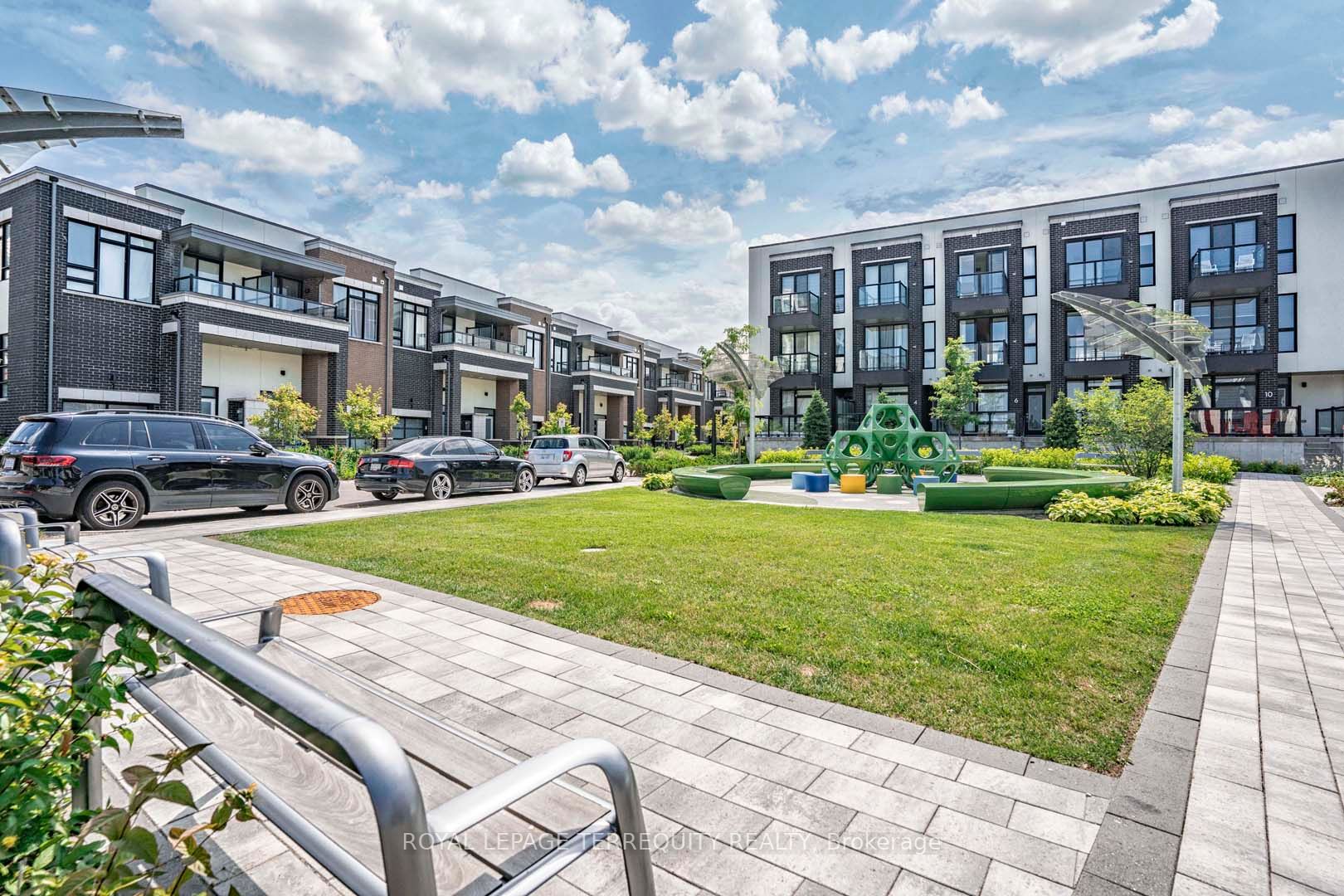 1709 Bur Oak Ave, #205