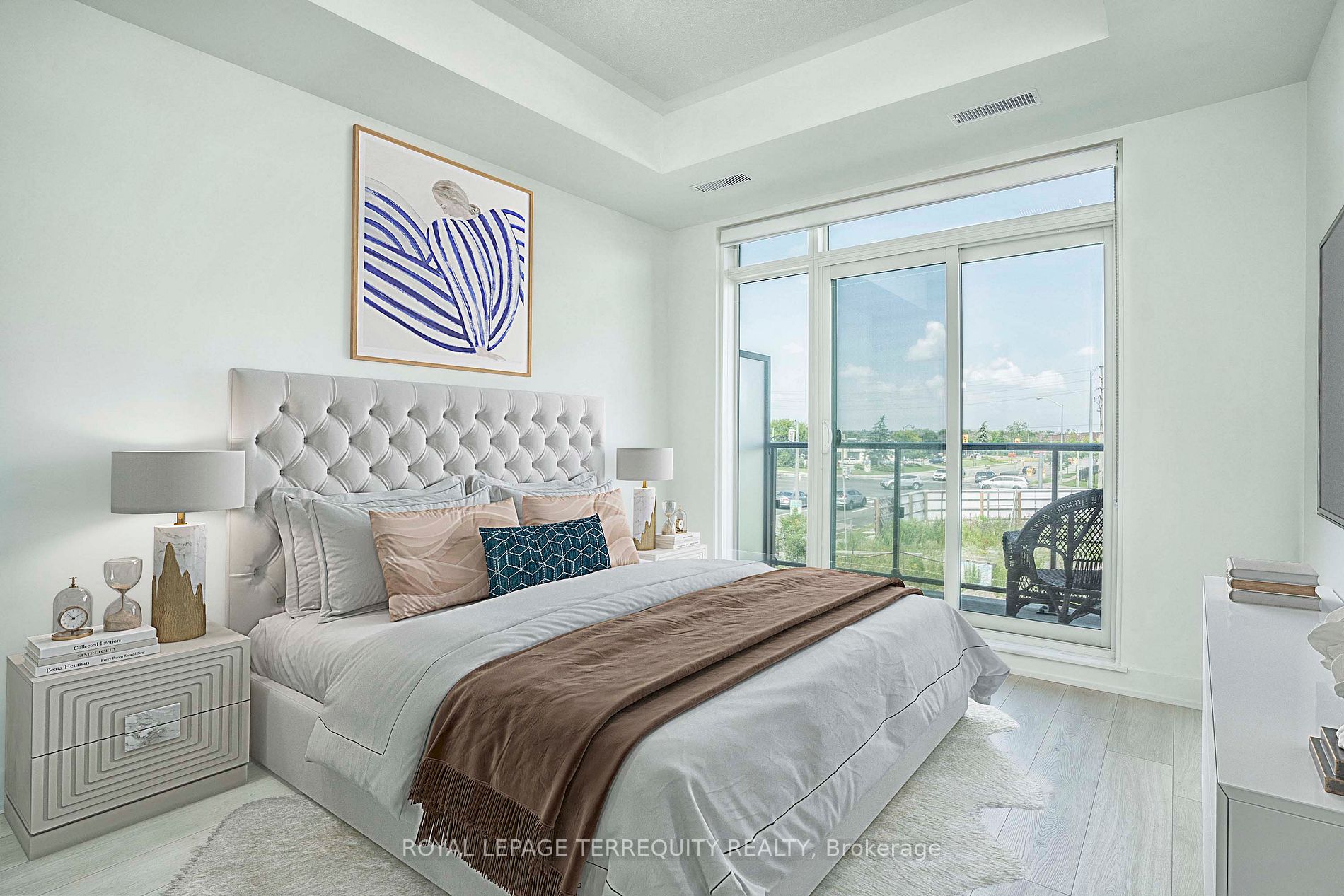 1709 Bur Oak Ave, #205