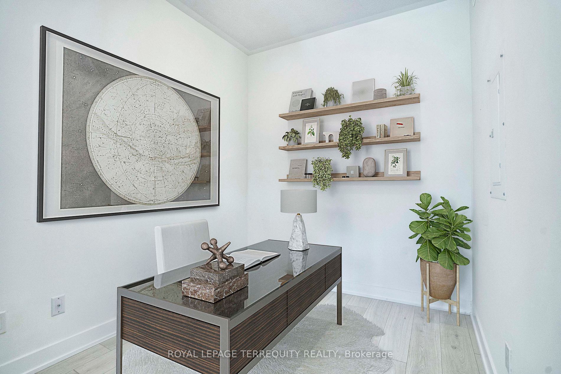 1709 Bur Oak Ave, #205