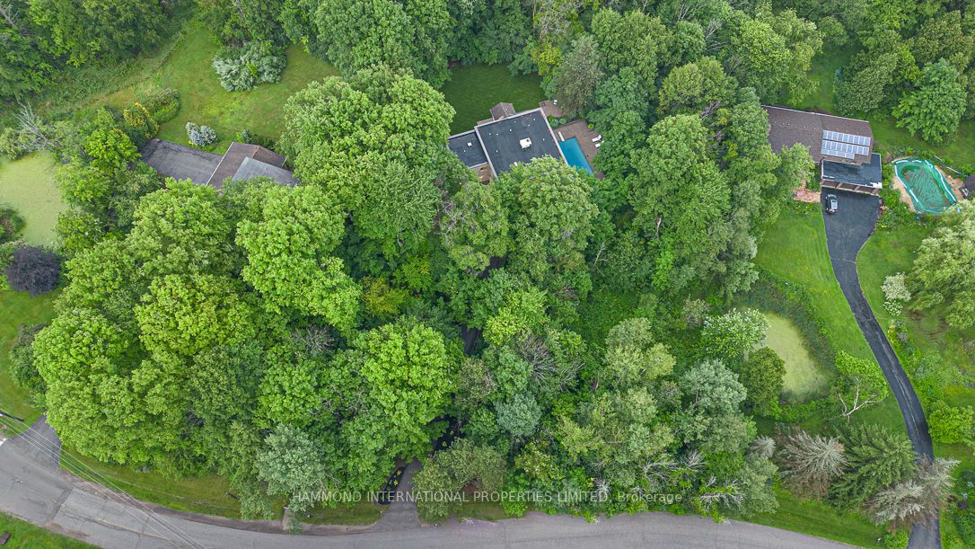 1 Manitou Dr