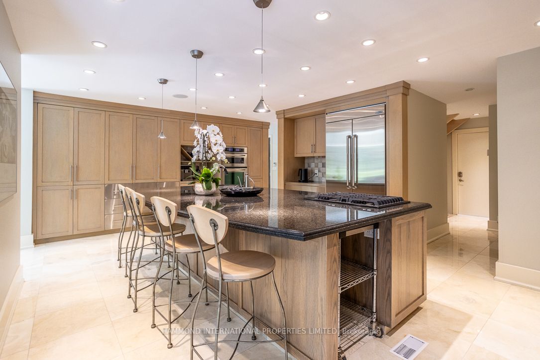 1 Manitou Dr