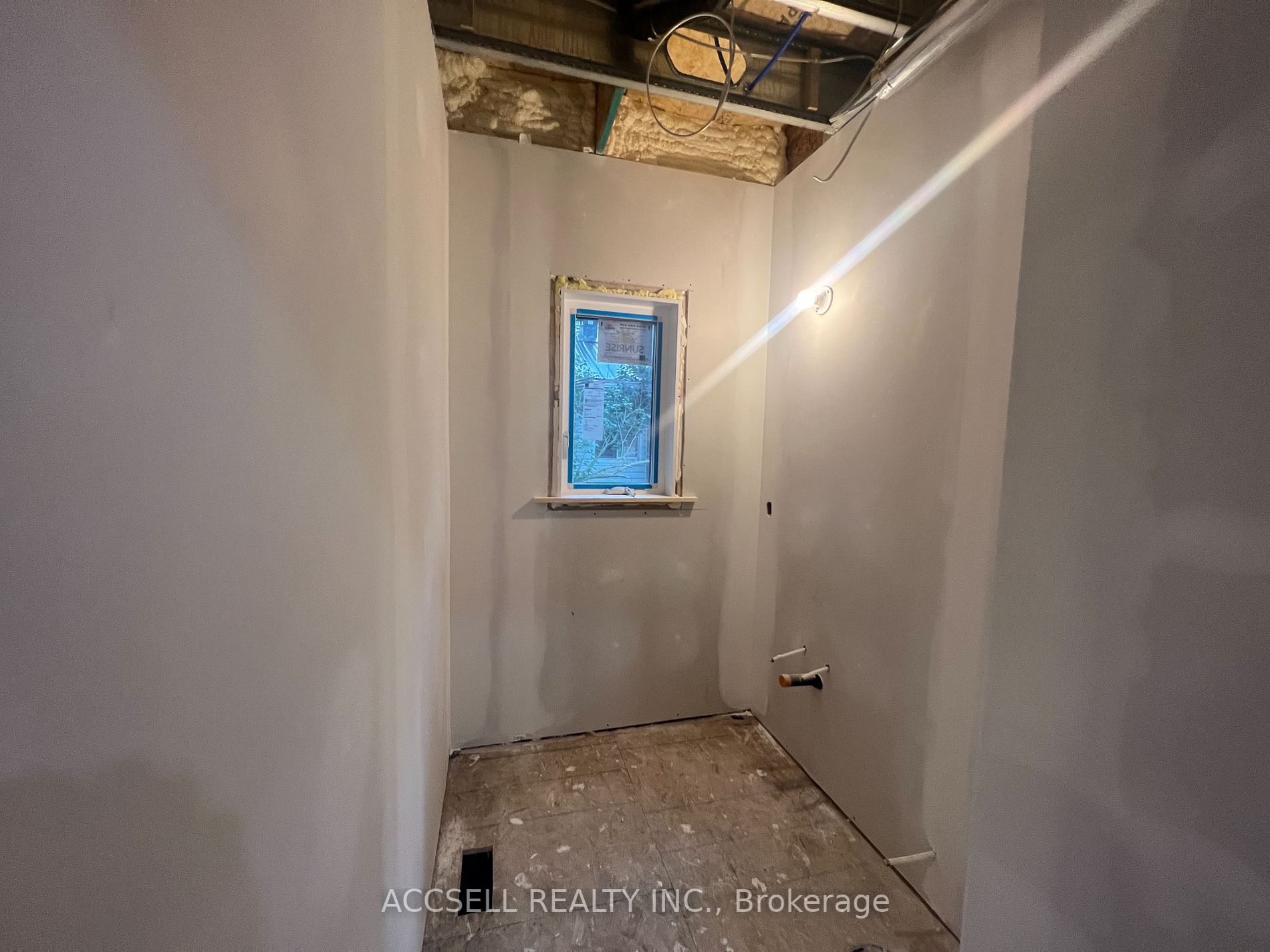 21A Wellington St