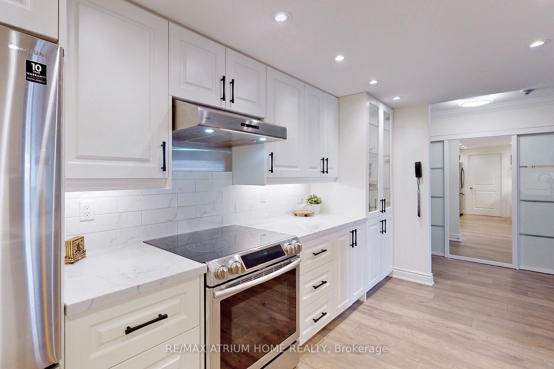 33 Weldrick Rd E, #1209