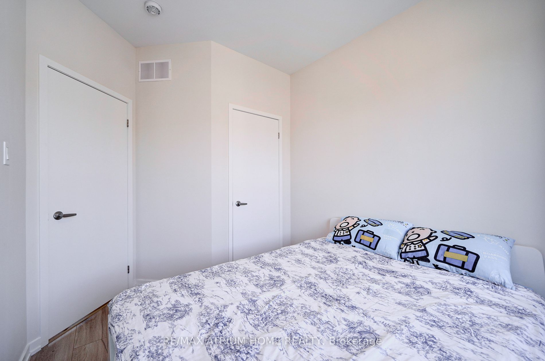 33 Aberfoyle St