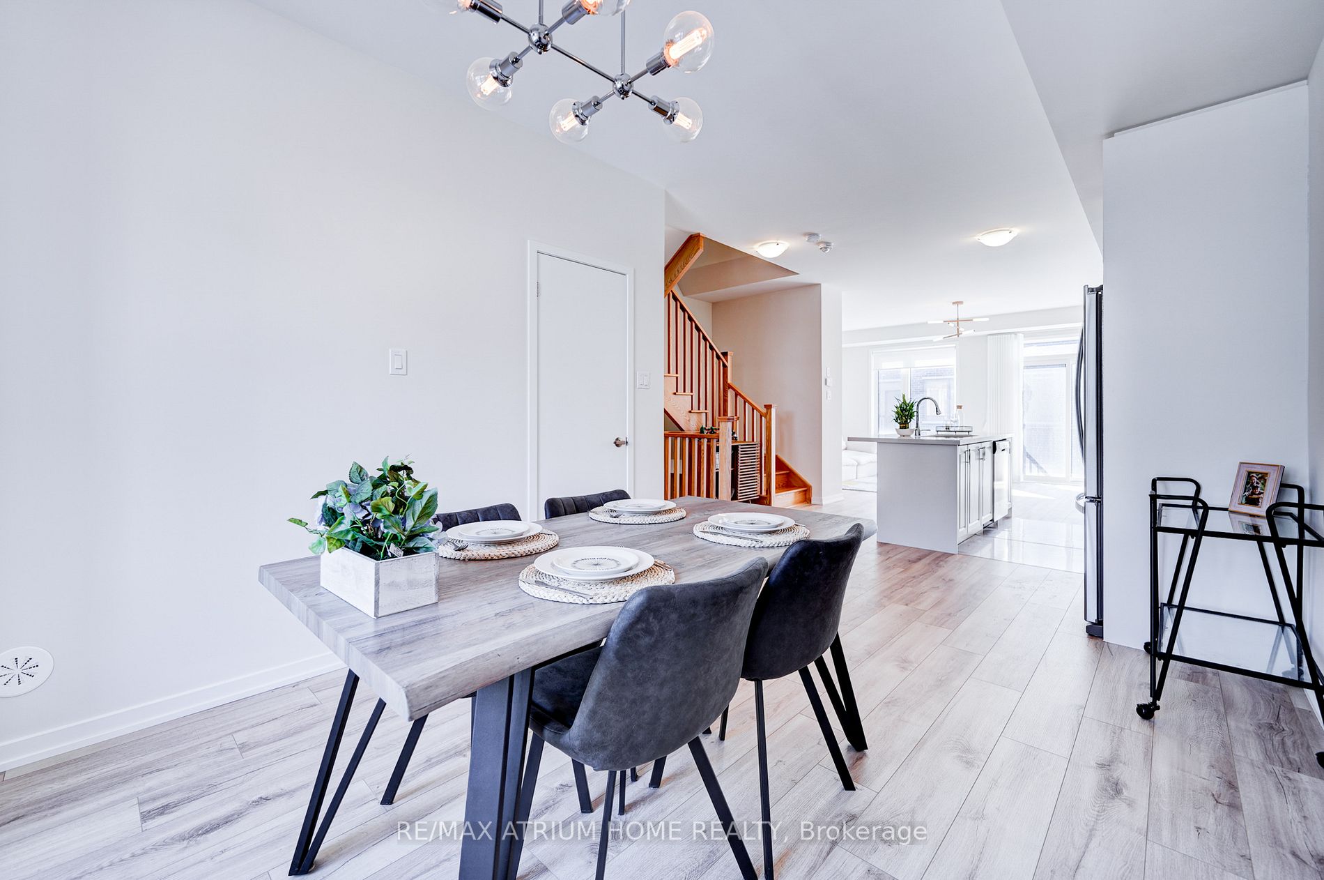 33 Aberfoyle St