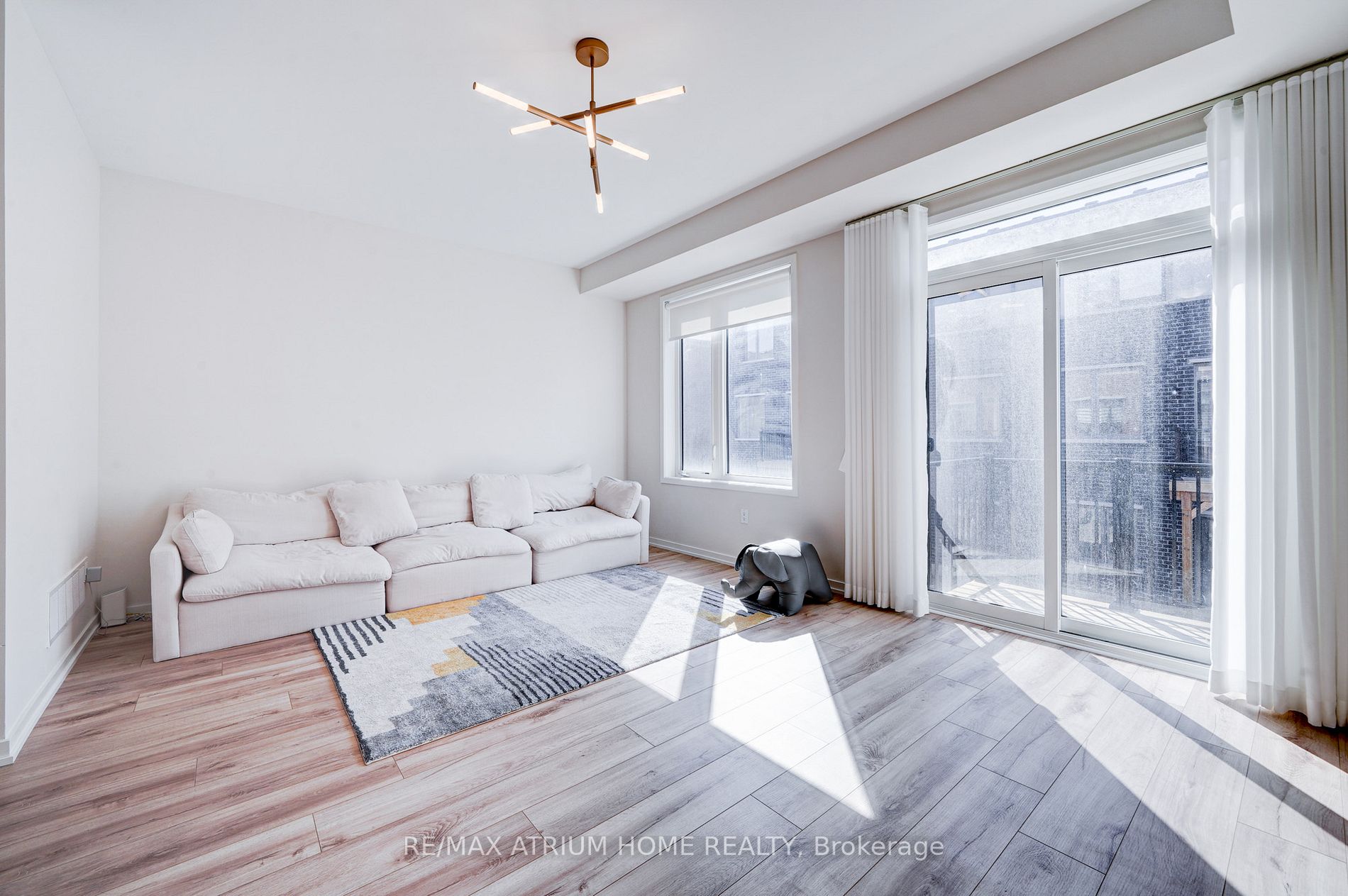 33 Aberfoyle St