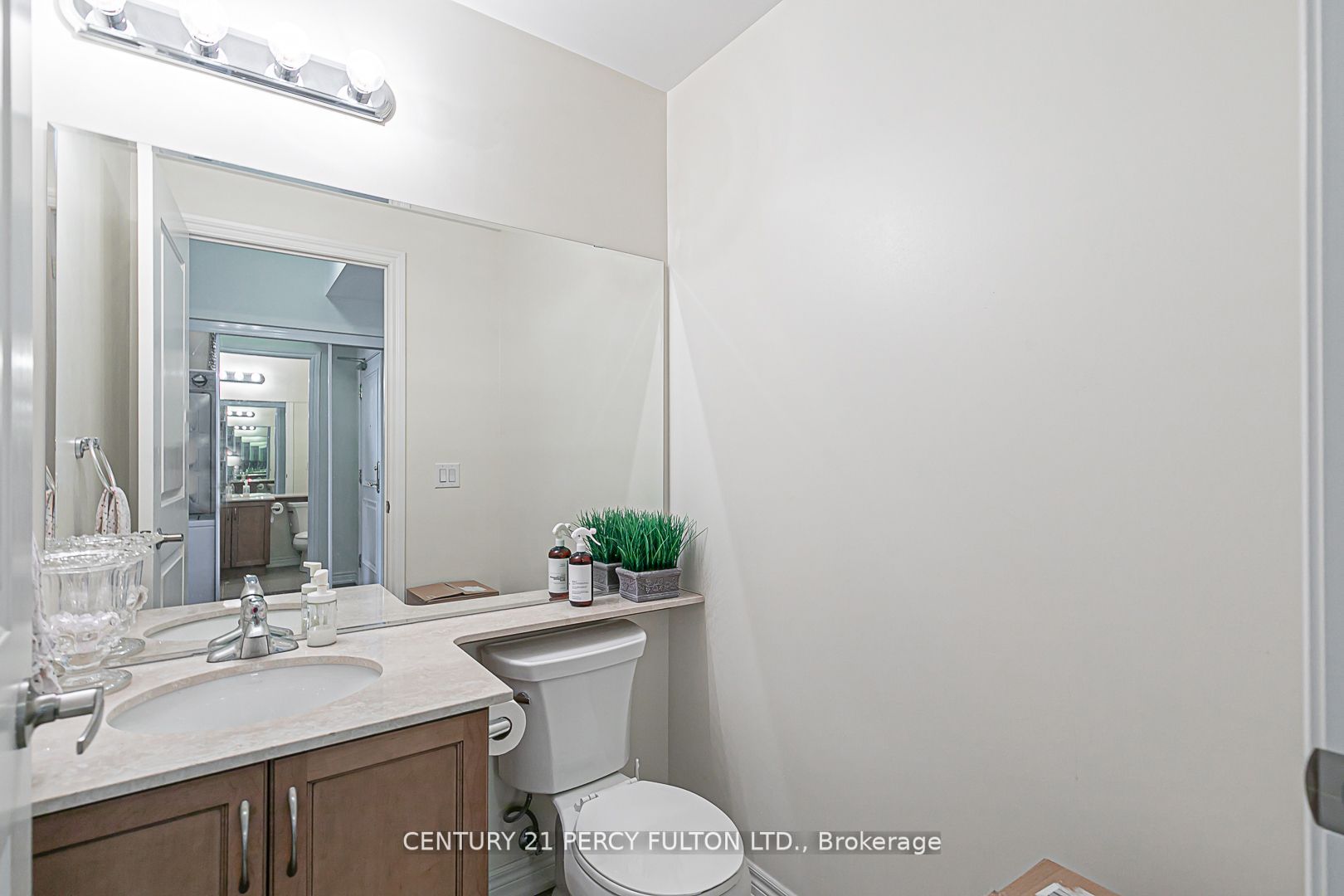 9245 Jane St, #1114