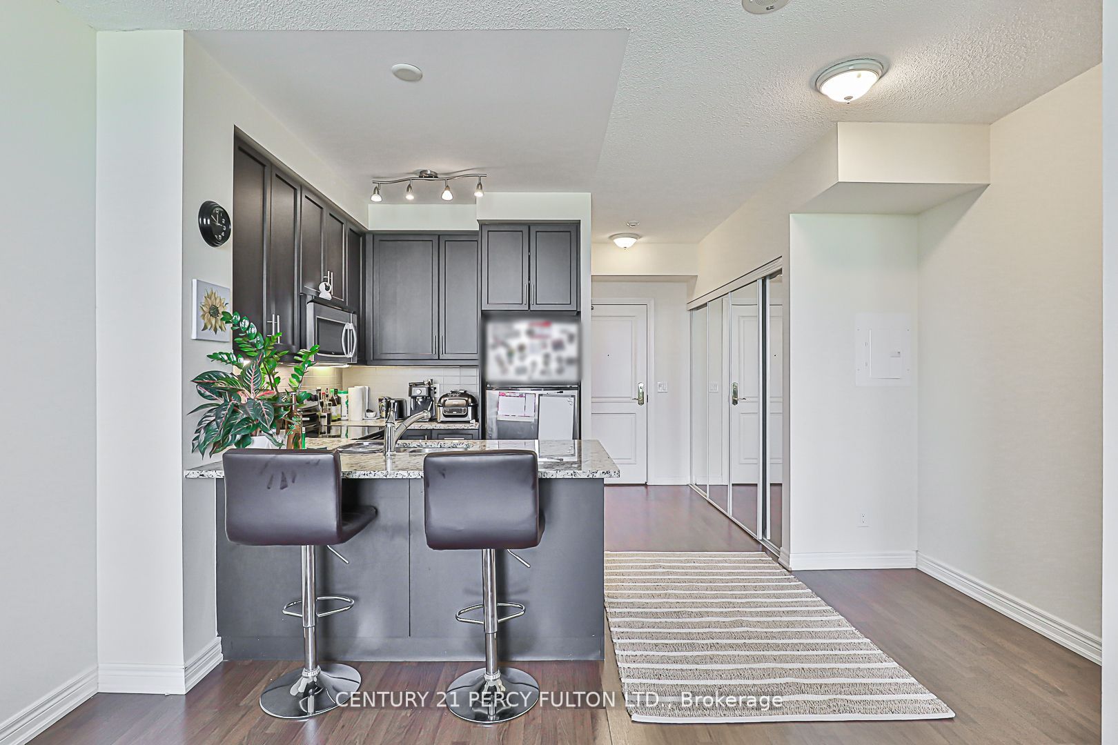 9245 Jane St, #1114