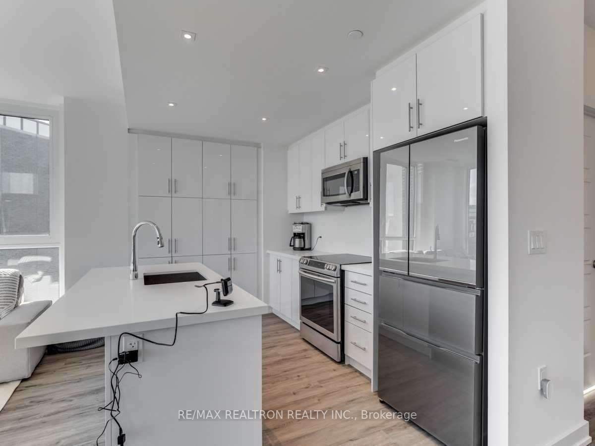375 Sea Ray Ave, #404