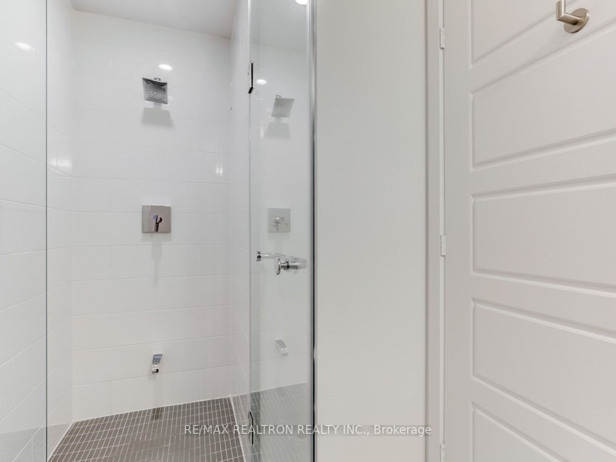 375 Sea Ray Ave, #404