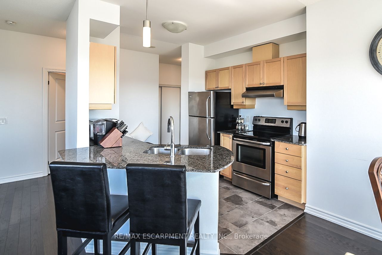 7730 Kipling Ave, #1002