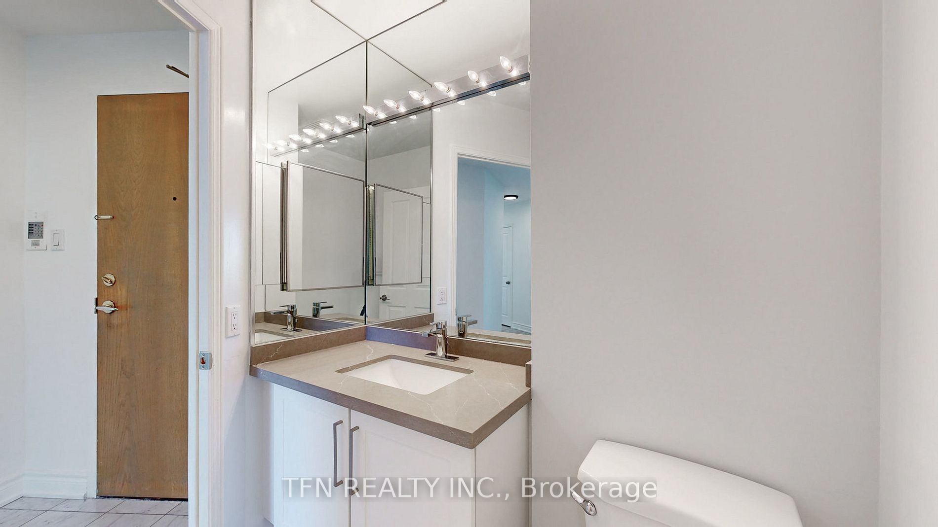7250 Yonge St, #1901