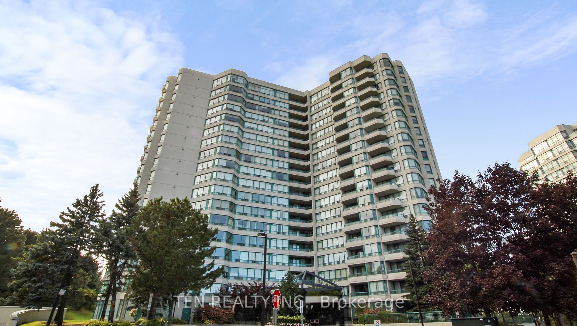 7250 Yonge St, #1901