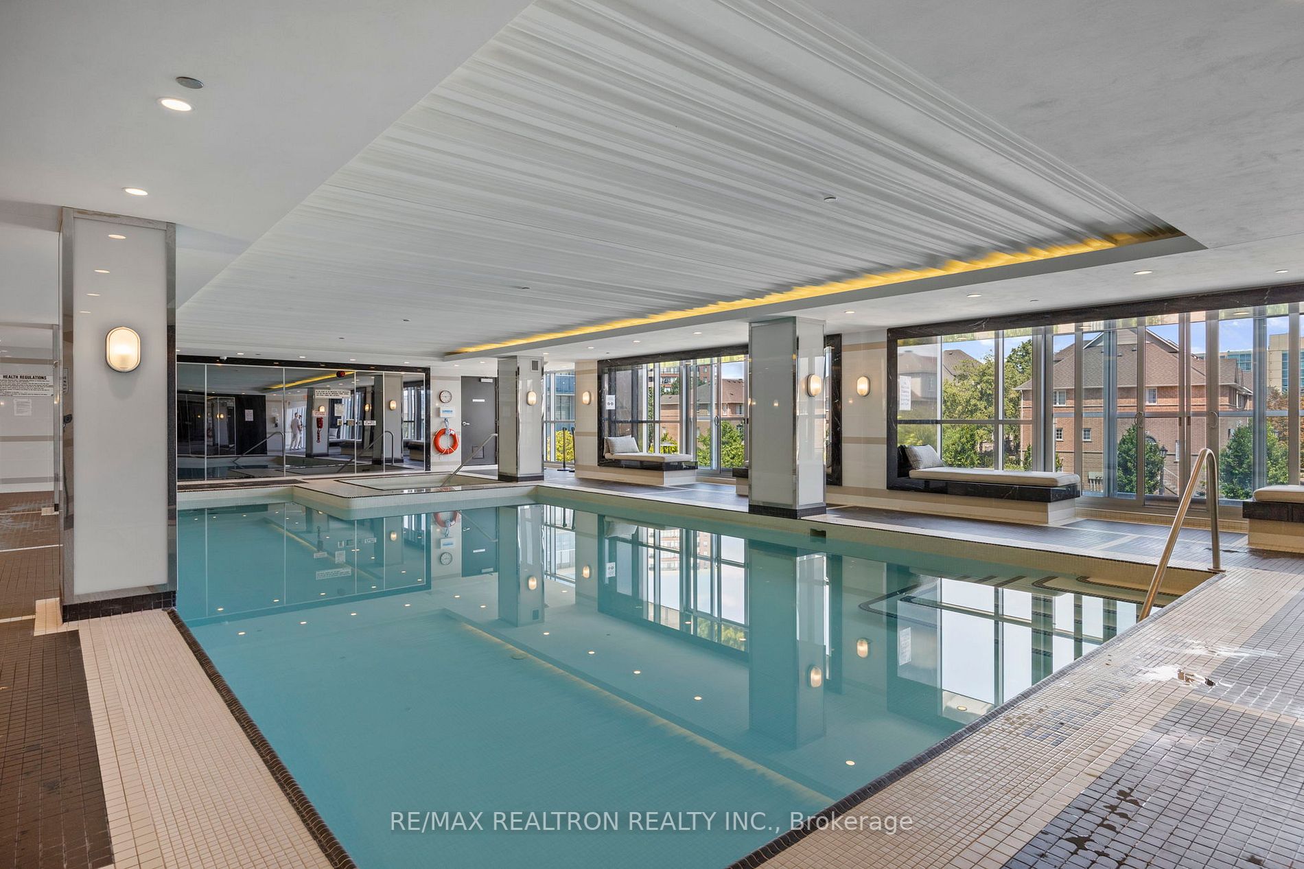 9471 Yonge St, #1104